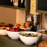 Koja Boutique Отель *