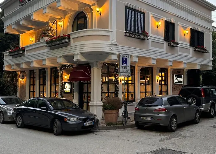 Koja Boutique * Tirana